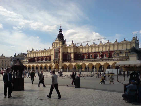 Kraków tanie noclegi dla grup pielgrzymkowych, szkolnych